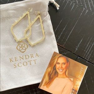 Kendra Scott Sophee gold drop earrings